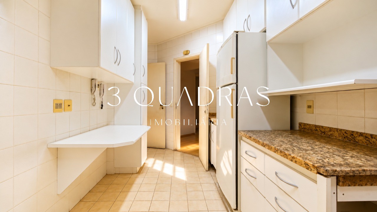 Amplo Apartamento de 128m² com 3 Quartos (1 Suíte) e 2 Vagas na Vila Nova Conceição - Imagem 10
