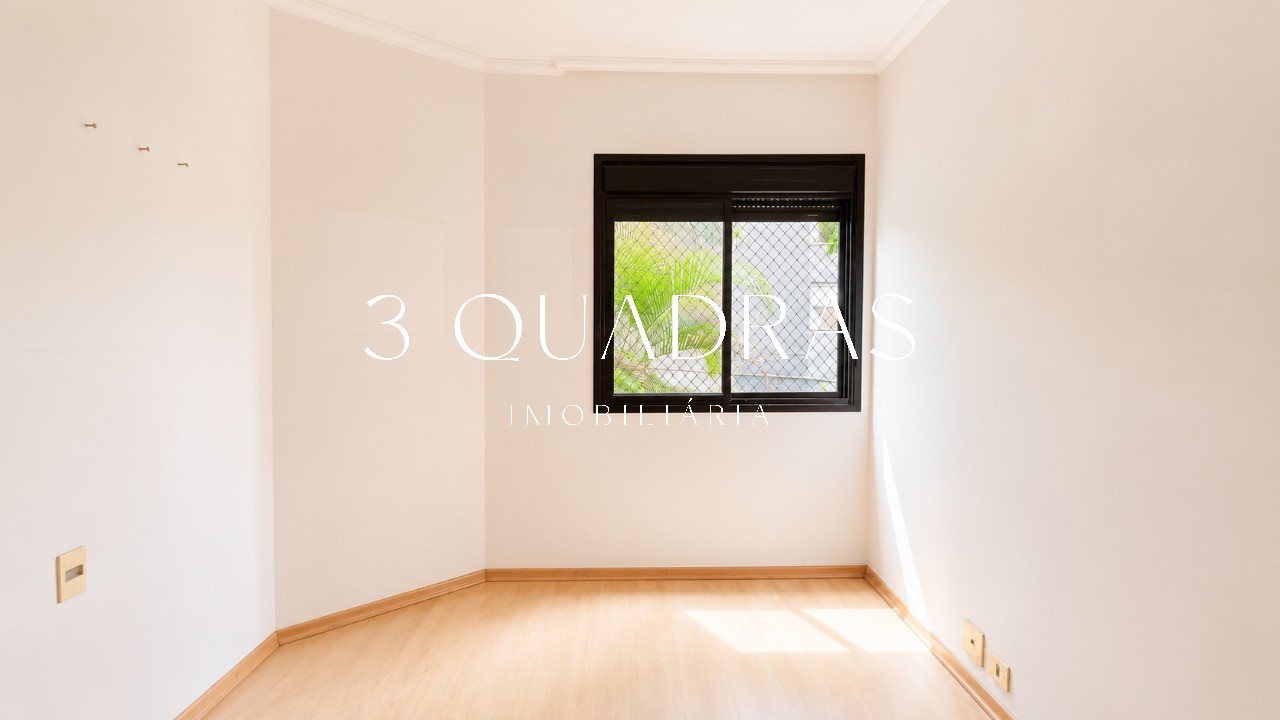 Amplo Apartamento de 128m² com 3 Quartos (1 Suíte) e 2 Vagas na Vila Nova Conceição - Imagem 15