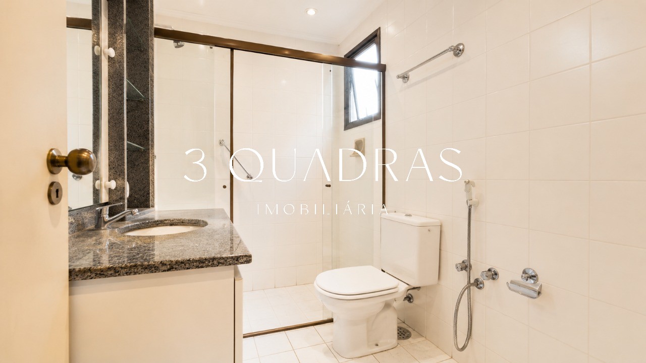 Amplo Apartamento de 128m² com 3 Quartos (1 Suíte) e 2 Vagas na Vila Nova Conceição - Imagem 18